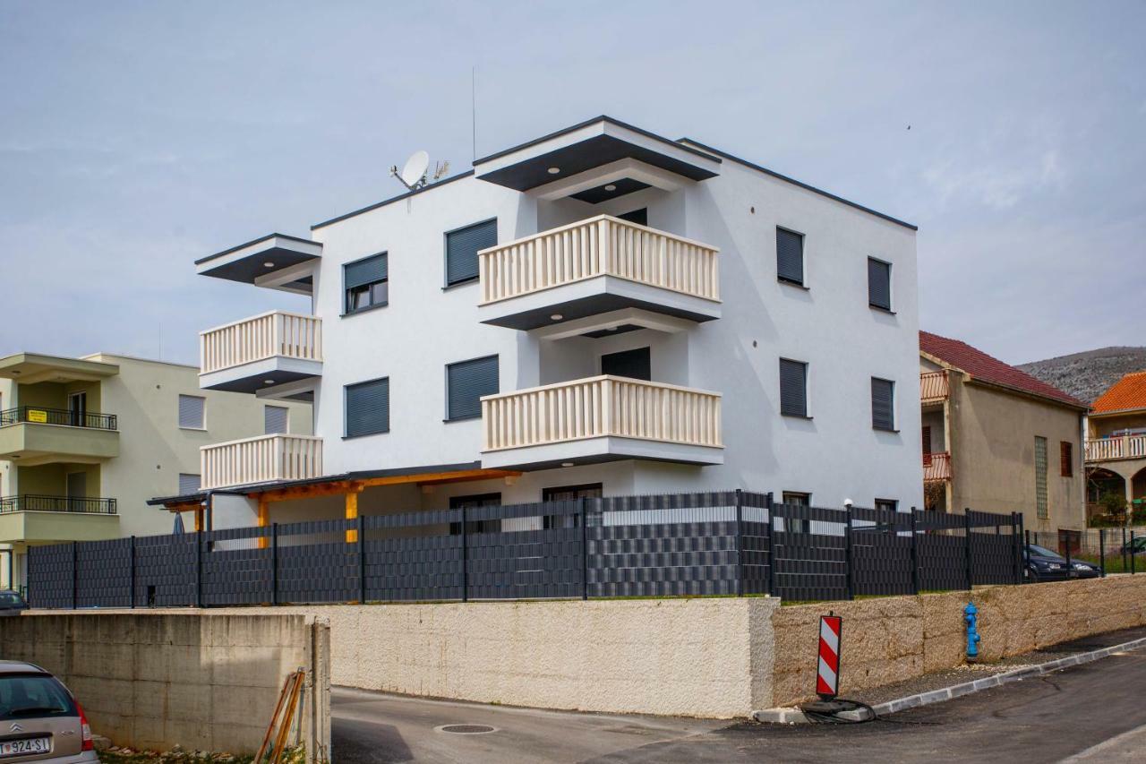 Apartment Ferias トロギール エクステリア 写真