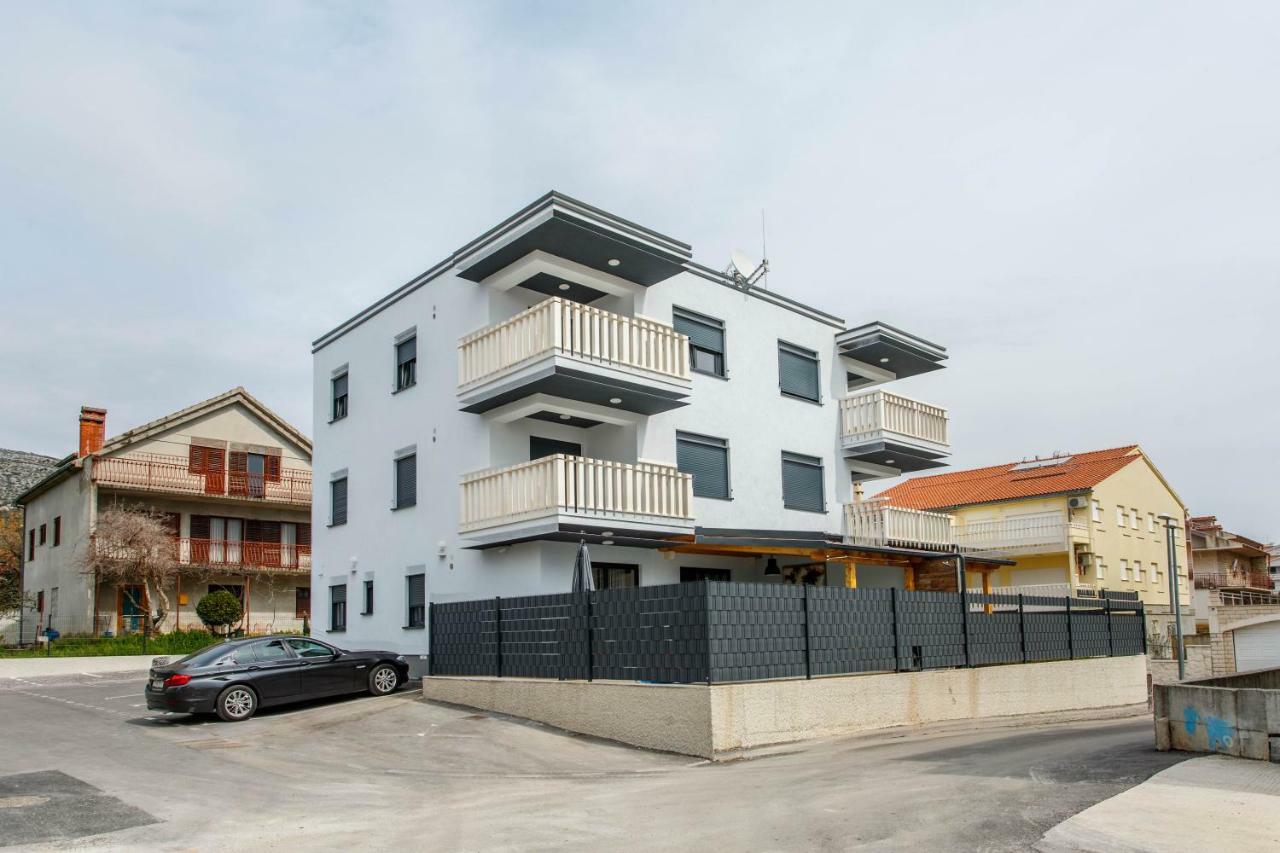 Apartment Ferias トロギール エクステリア 写真