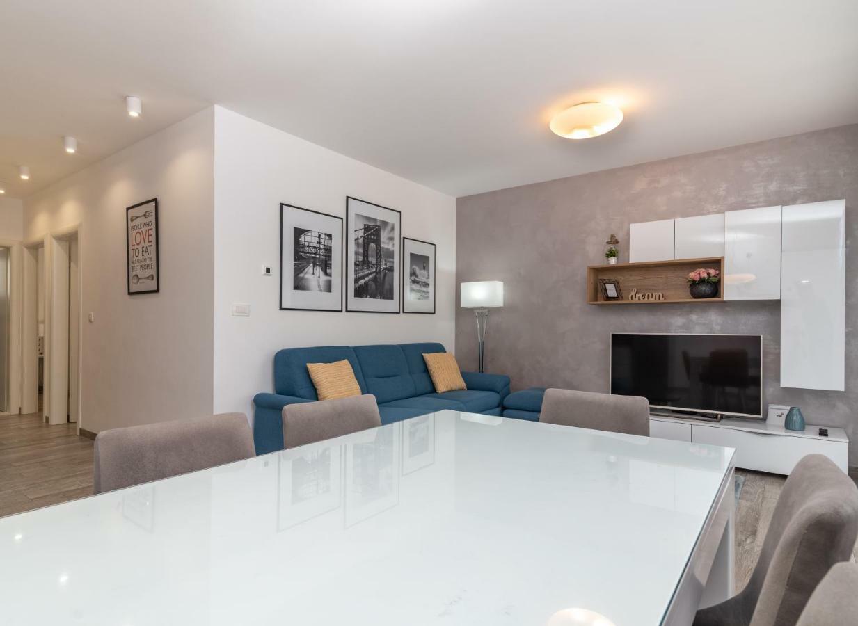 Apartment Ferias トロギール エクステリア 写真