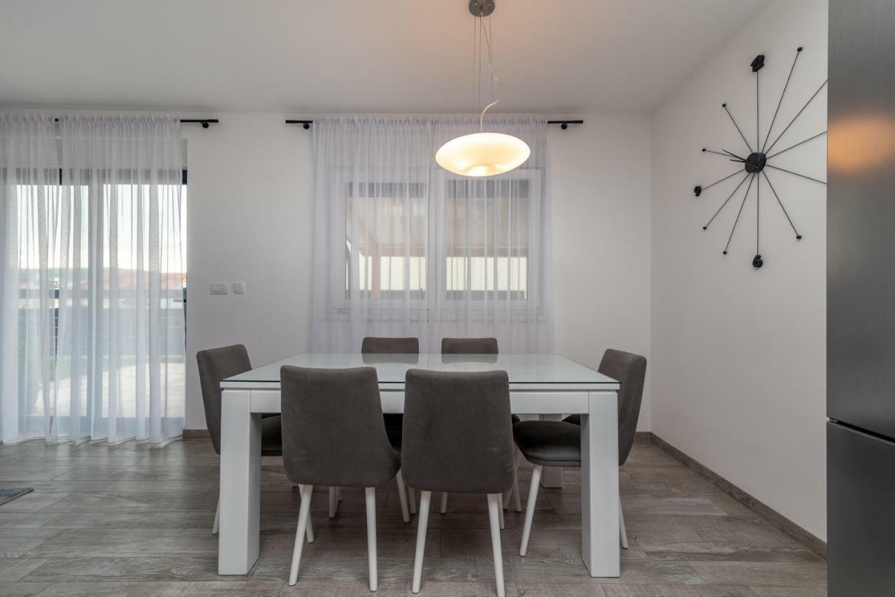 Apartment Ferias トロギール エクステリア 写真